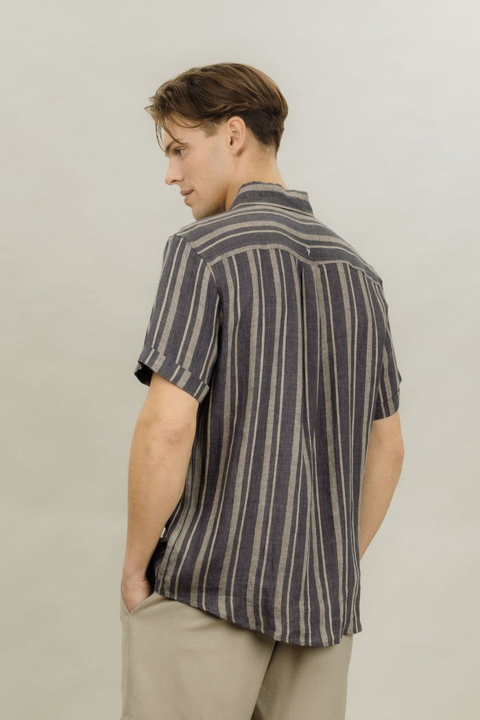 Urban Pioneers Male Aurelio SS Shirt SS SHIRT BLACK