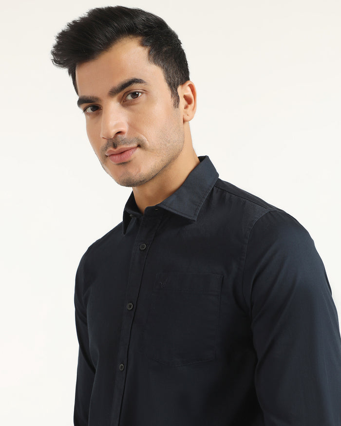 Casual Navy Solid Shirt - Juro