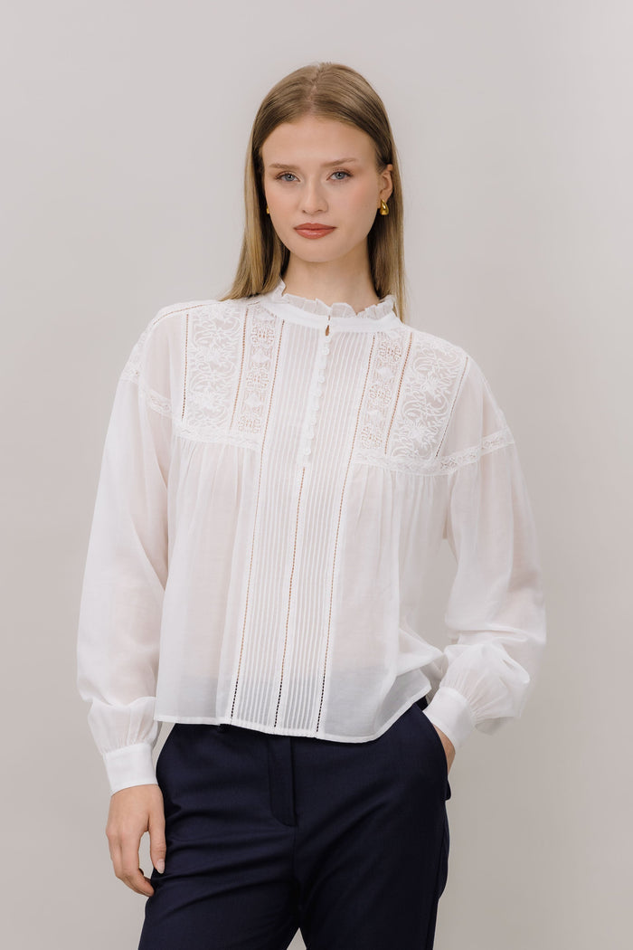 Urban Pioneers Female Selestina Blouse BLOUSE WHITE
