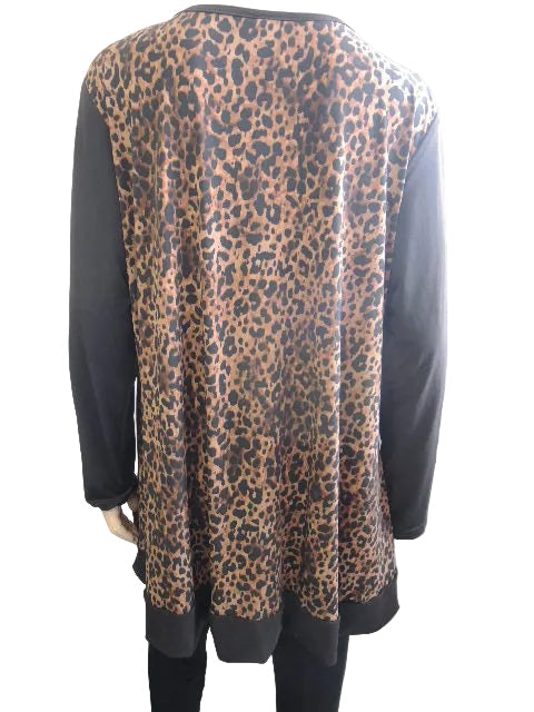 Shelz Flattering Stretch Swing Top