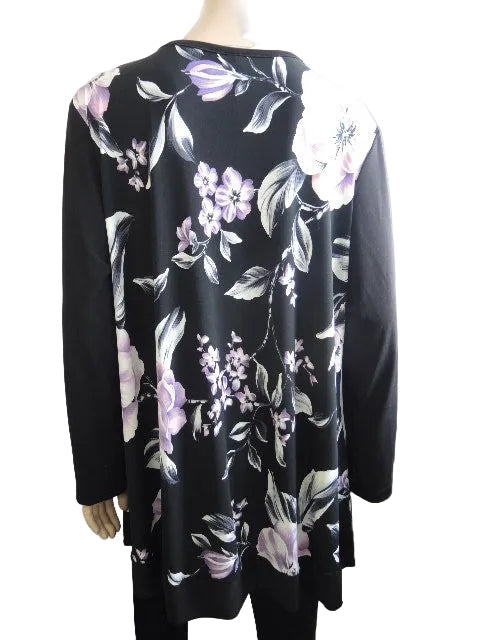 Shelz Flattering Swing Style Top